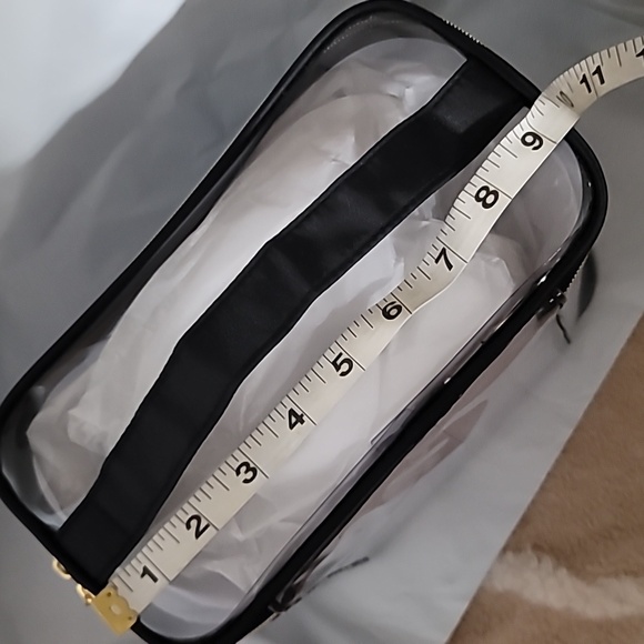 Clear Train Case - Picture 3 of 6